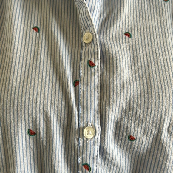 Old Navy Relaxed Blue Striped Button Front Blouse Size Medium - Picture 5 of 10